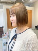 横浜切りっぱなしボブアッシュベージュ　成田