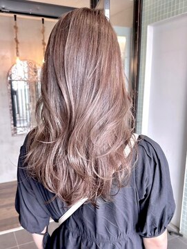 アンベリール 大名(Embellir) 透明感ベージュ♪