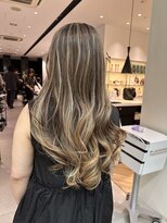 ステア ケース(stair case)&nbsp;地毛残しハイライト　筋感が欲しい方へ　メンテナンス5ヶ月