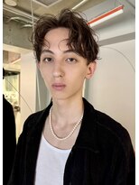 メンズレコ 渋谷(MEN'S LECO)&nbsp;センターパートニュアンスパーマフェザーパーマブルーブラック