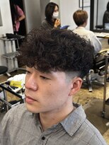 ザデイトウキョウ 表参道 青山(THE DAY TOKYO)&nbsp;スペインカール【テーパーフェード】