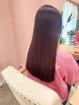 サロン ド ユーア(salon de yuua)&nbsp;広島市中区大手町美容院　レッドブラウン　ロングヘア
