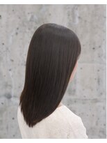 カットワークススリックバイフェローズ(CUT WORKS SLICK by fellows) 自然にまとまる髪質改善ストレート(柔らか仕上げ)