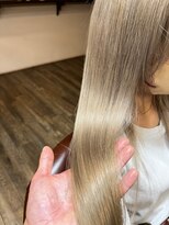 ユニオン(union)&nbsp;ブリーチ２回のベージュブロンド×髪質再生バイカルテ