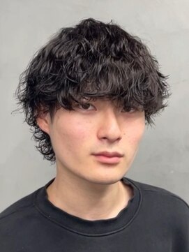 フィフス トウキョウ (fifth TOKYO) ふんわり質感のメンズマッシュルーズシャドウパーマ