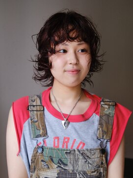 ハンク 表参道(Hank.) 毛先がかわいい、ニュアンスショートパーマ