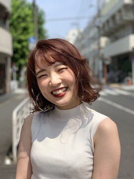 ワンオフ(one-off) ミディアムボブ