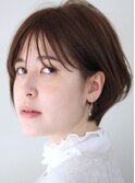 耳かけショートボブ　丸み　ショートヘア　伸ばしかけショート