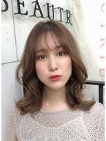 ビュートリアム 広尾(BEAUTRIUM)&nbsp;20代30代シルキーベージュ×くびれセミロング