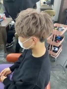 アイトーキョー 名古屋栄(AI TOKYO) スキンフェード/韓国マッシュ/センターパート[名古屋駅/栄駅]