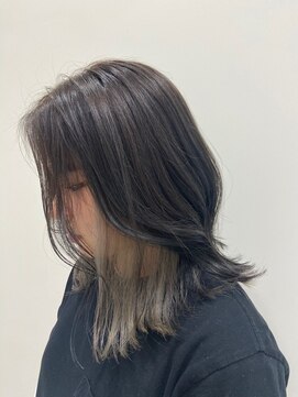 アヴァンス イオンモール和歌山店(AVANCE) インナーカラー×ミルクティー×ぱっつん外ハネ