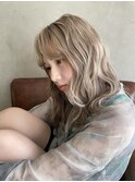 ホワイトベージュ