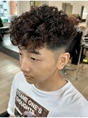 スペインカールツイストパーマフェードツーブロックメンズパーマ