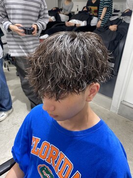 フィフス 栄(fifth) ツイストスパイラルメンズマッシュツーブロック束感メンズパーマ