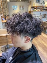 ラックスビー マハロ 江坂駅前店(LUXBE MAHALO)&nbsp;短髪ツーブロックメンズニュアンスパーマ江坂美容室