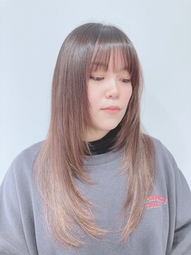 ブリリオ(BRILLIO) 内巻きレイヤーカット（ストレートアイロン仕上げ）