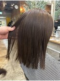 アッシュグレージュ