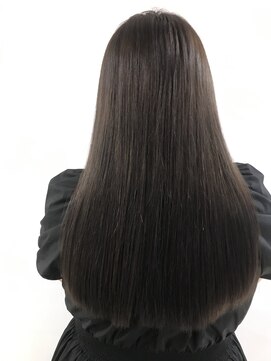 クララ トヨハシ(CLALA Toyohashi) 髪質改善トリートメント