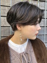 毛流れパーマ　ハンサムショート
