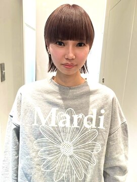 シータ(sheta) ★ワイドバングホワイトブロンド美髪外ハネボブイメチェン表参道