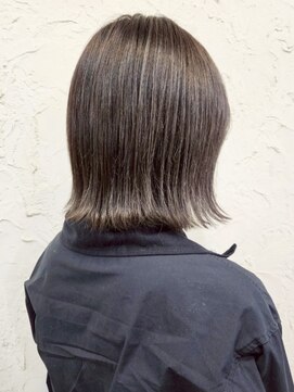 フロール(Flor) 【Flor_戸塚】*切りっぱなしボブ+ハイライトグレージュ*