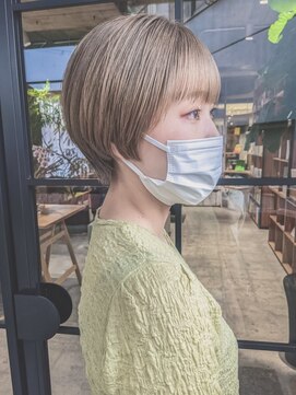 ニイ(nii.) ハイトーンショート