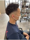メンズフェードカット爽やかパーマ短めツーブロック