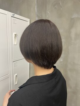エイト チャタン 沖縄北谷店(EIGHT chatan) (北谷)ワンブリーチで作るペールベージュカラー！！