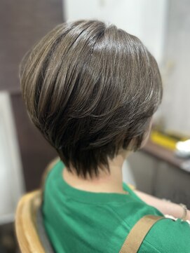 ルアン(Luan) ショートボブ×マットアッシュ