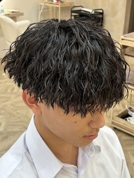 ボンドストーリールミエール(Bond Story lumiere) ツイストスパイラルパーマ縦落ちパーマシャドウパーマ眉毛