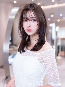 アンスリウム 箕面萱野(Anthurium) ミディアムレイヤー/大人可愛い/髪質改善/シースルーバング