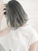 ムウ 難波(MOU)&nbsp;ハッシュカットフルバング似合わせカットレッドブラウン20代30代