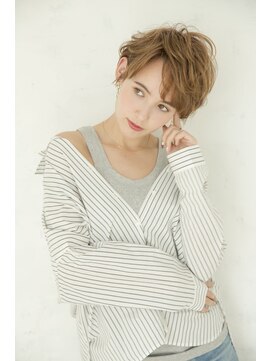 シルク バイ ルカ(SilQ by Luca) 耳かけゆるふわショート♪♪