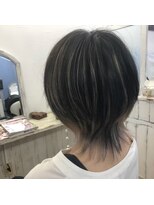 ジック ヘアー(gic hair) 2022　インナーカラー&ハイライト