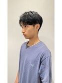スーツ短髪ツーブロック束感モテる黒髪シークレットパーマ流行