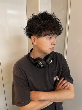 キイ ギンザ(k.e.y GINZA) 波巻きスパイラルパーマ