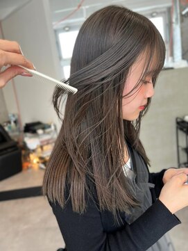 シティ(sity.) 髪質改善　トリートメント　グレージュ　アッシュ　ロングヘア