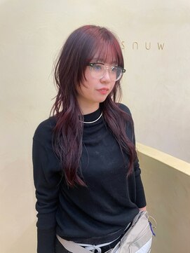 スニュウ(snuw) 【snuw mina】レイヤーカット/透明感カラー/伏見