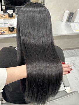 キング(K!ng) 縮毛矯正髪質改善ハイライトレイヤーカット楠葉美容室エクステ