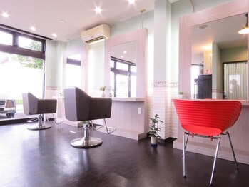 ヘアデザイン フェリーチェ(Hair Design FEliCE)の写真/女性オーナーだから出来た、30歳以上の大人女性のためのサロン◇心地良いプライベート空間で過ごしやすさ◎
