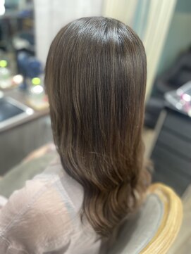 ルアン(Luan) アディクシーカラー×エメラルドベージュ