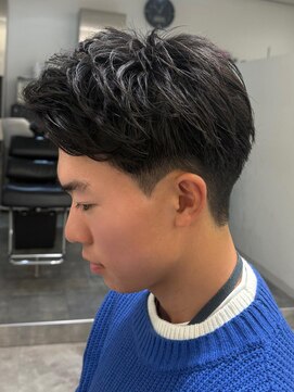 シェノン オム(CHAINON HOMME) アップバングショート