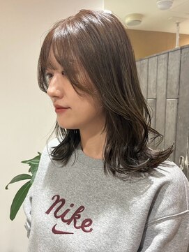 リュミエ ドゥ マッシュ(Lumier de mashu) 大阪/梅田/茶屋町/中崎町】オリーブグリーン/ミディアムレイヤー