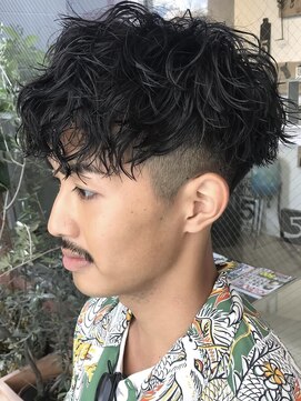 フィフス 天神大名(fifth) 天神メンズパーマツイストスパイラルパーマ波巻きパーマツイスパ