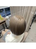 ミルクティーベージュ