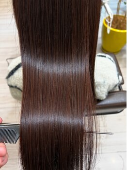 ヘアデザイン マノス(hair design mano's)の写真/圧倒的な技術力で毛先まで美しく。乾かすだけでまとまる髪へ導く最先端ケア♪
