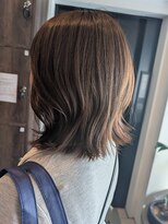 ヘアリゾート粋 ウナム 新宿東口店(enam)&nbsp;透明感ブラウン/ミディアム/外はねレイヤー