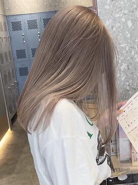 サンク 原宿 表参道(cinq) ミルクティーベージュダブルカラーインナーカラーケアブリーチ