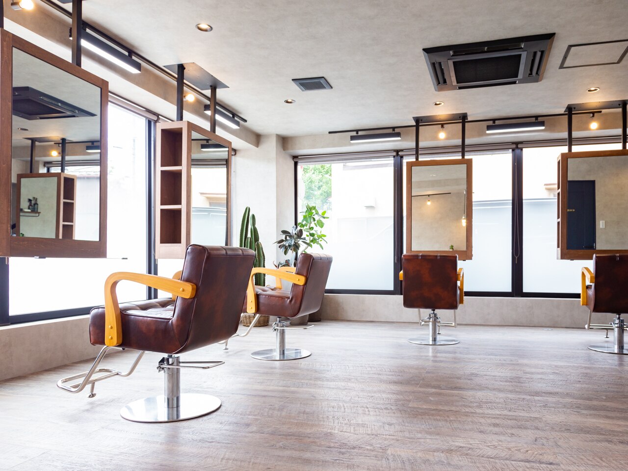 ロム(ROM)｜ホットペッパービューティー