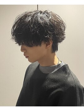 オンド(Onde) 刈り上げない緩め波巻きツイストスパイラルパーマ